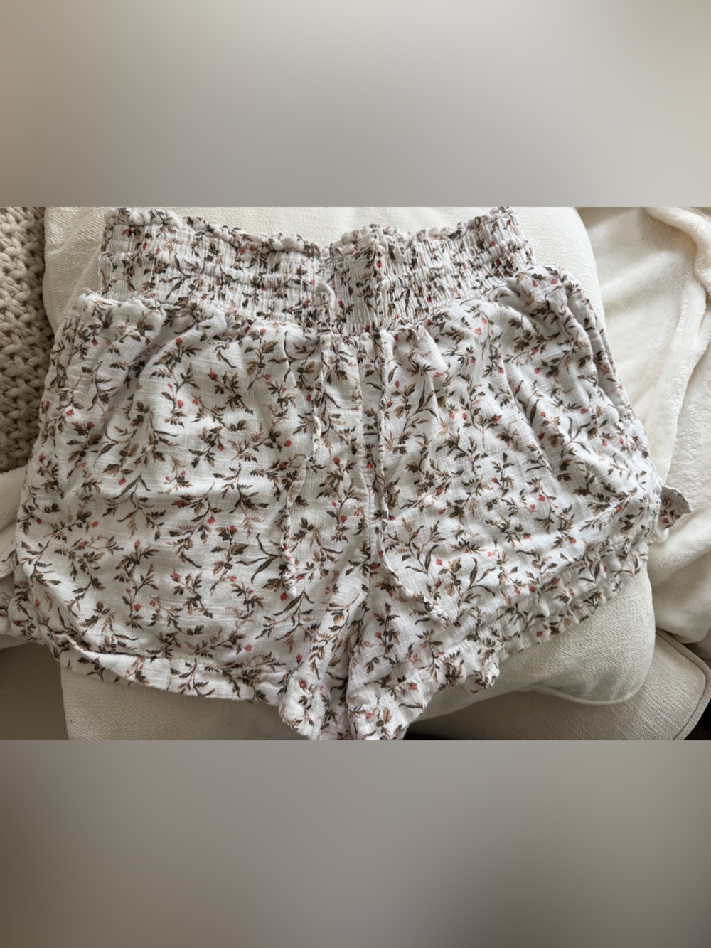 Abercrombie & Fitch White Floral High-Waist Smocked Shorts